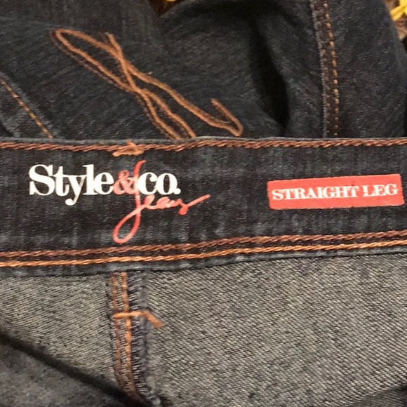 Size 4 & 6 Banana Repub & Style Comp - Picture 7 of 7